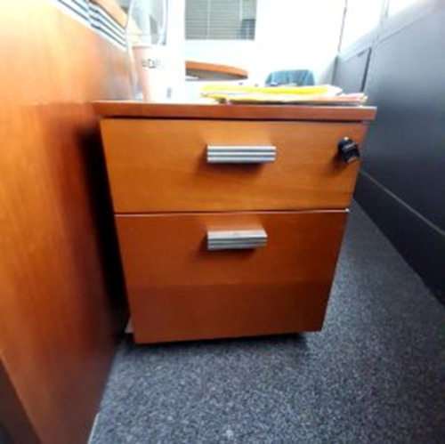 Mobile Pedestal - Thumbnail 2