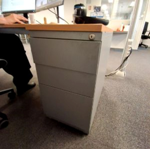 Fixed Pedestal - Thumbnail 2
