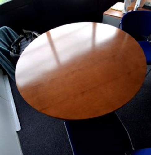Round Table - Thumbnail 3