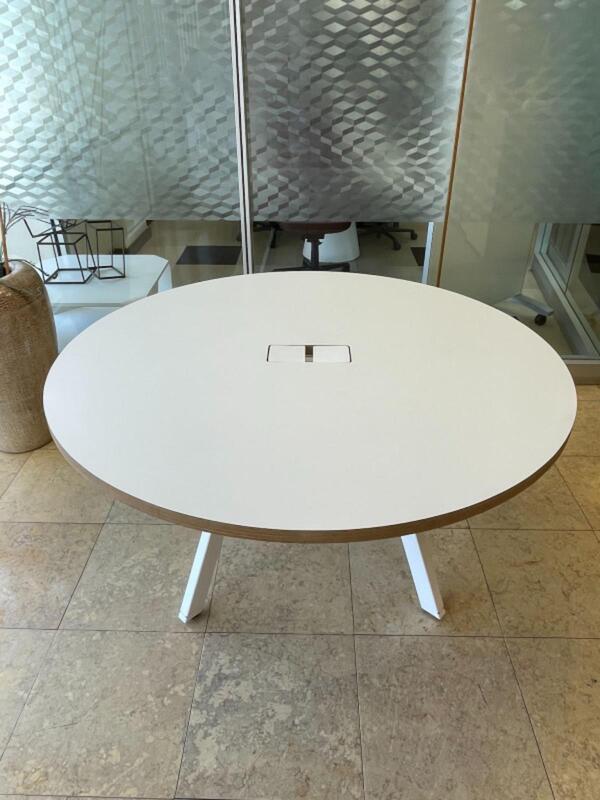 5' Round Conference Table - Thumbnail 3