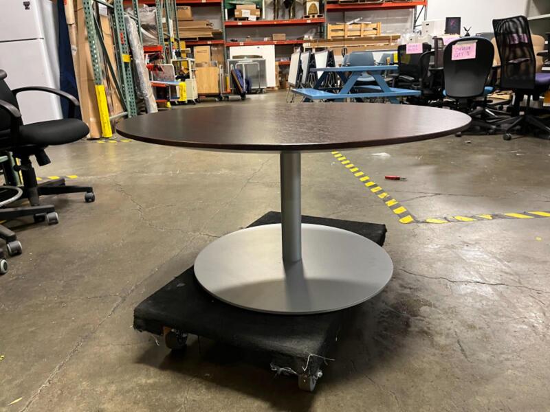 Round Coffee Table - Thumbnail 2
