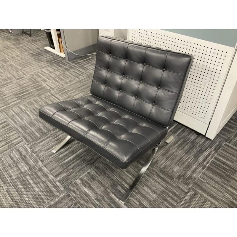 Barcelona Chair - Thumbnail 3