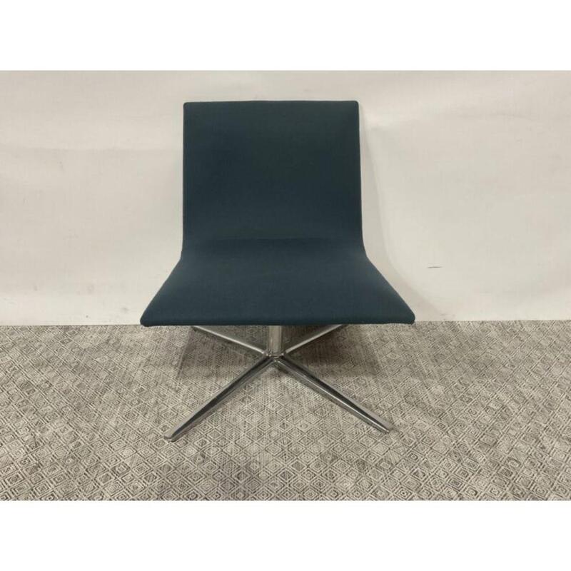 Lineal Corporate Lounge Chair - Thumbnail 2