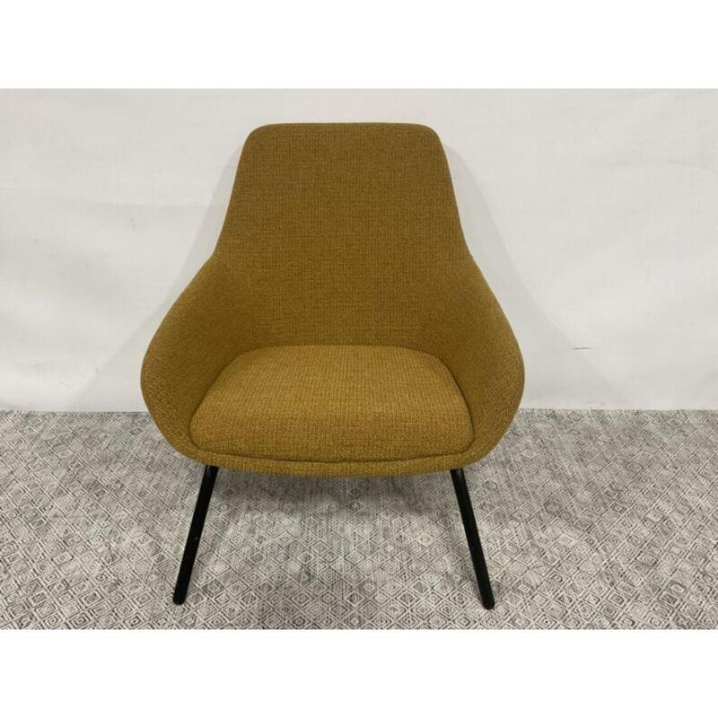 Lounge Chair - Thumbnail 2