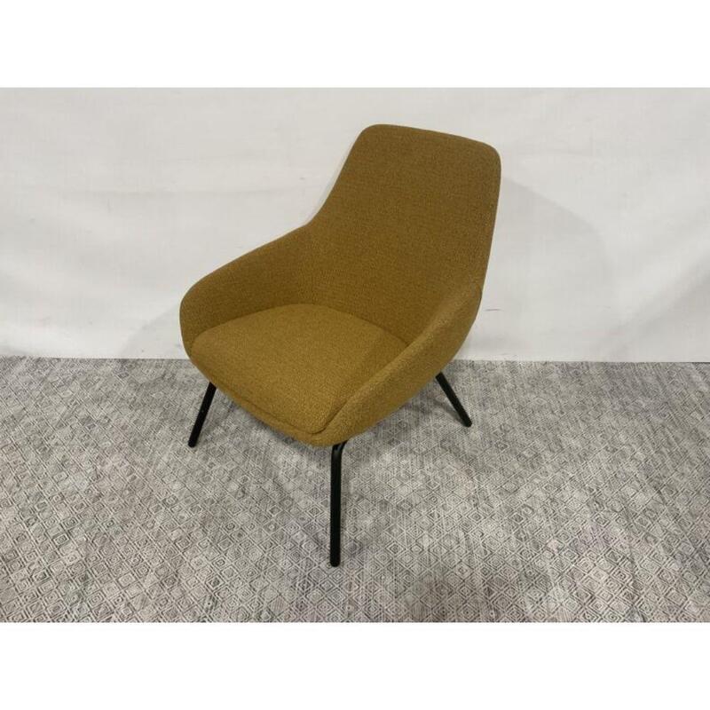 Lounge Chair - Thumbnail 3