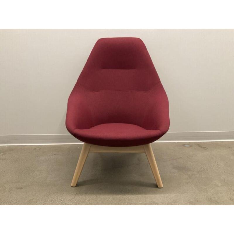 Famiglia Lounge Chair - Thumbnail 2