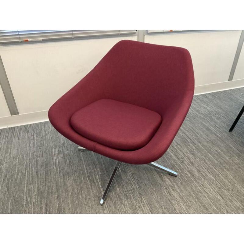 Open Lounge Chair - Thumbnail 4