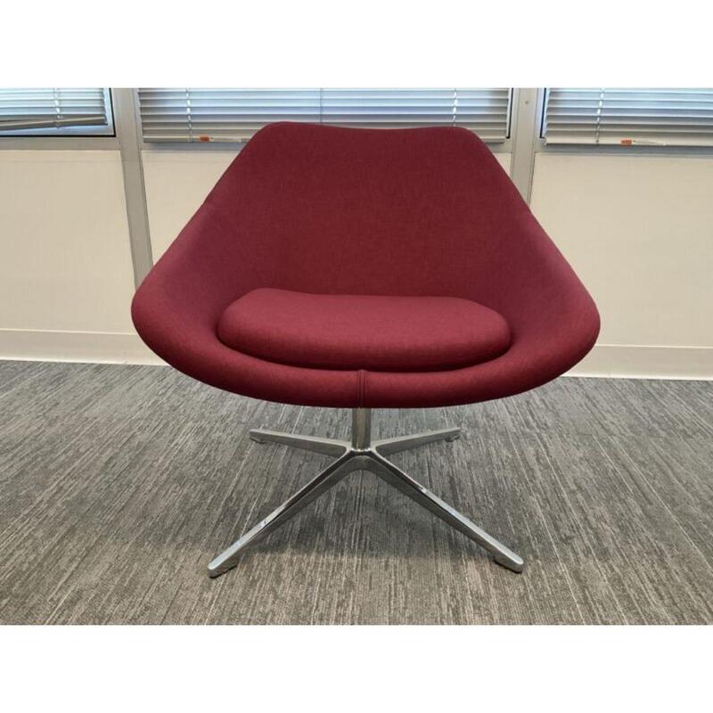 Open Lounge Chair - Thumbnail 2