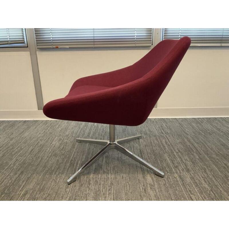 Open Lounge Chair - Thumbnail 3