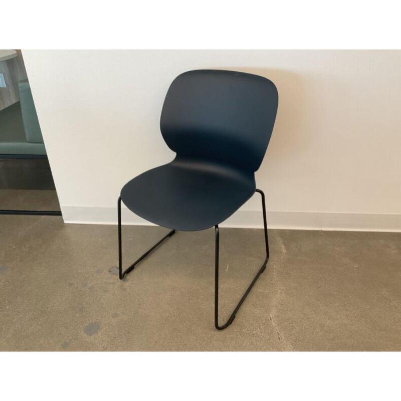 Maari Side Chair With Sled Base - Thumbnail 4
