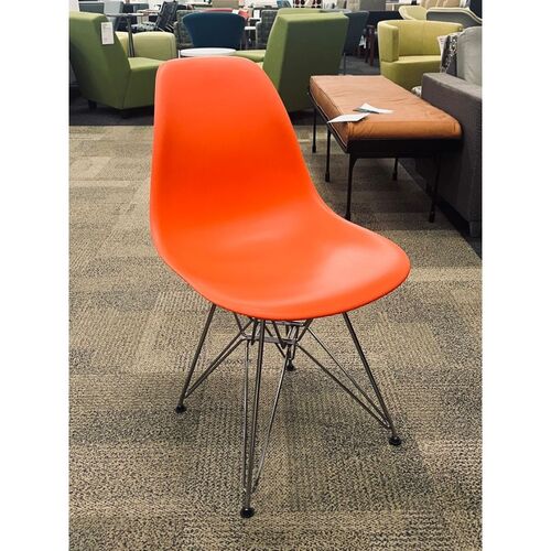 Eames Molded Plastic Side Chair - Thumbnail 2