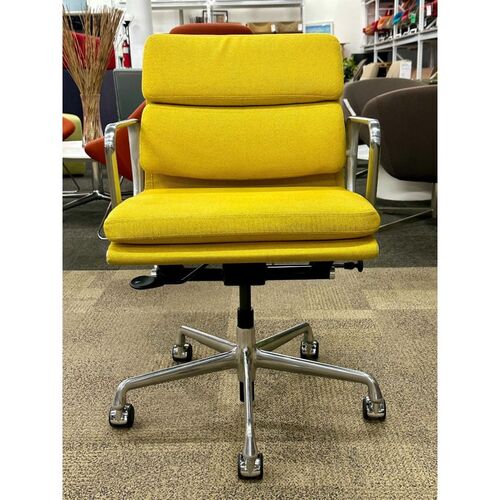 Eames Soft Pad, Management Height Chair (Lumine/Chrome) - Thumbnail 3