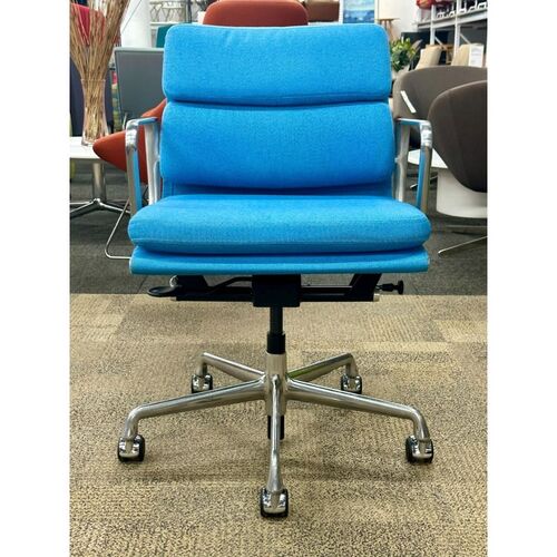 Eames Soft Pad, Management Height Chair (Satsuma/Chrome) - Thumbnail 3
