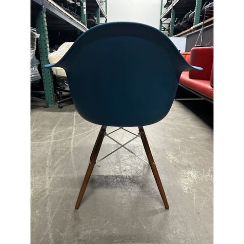 Eames Molded Plastic Armchair - Thumbnail 7