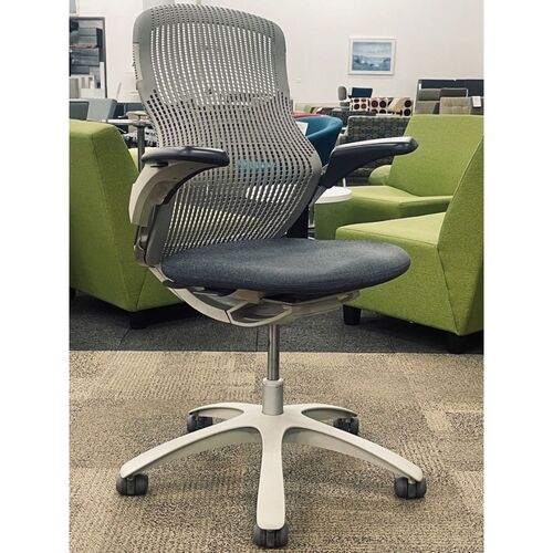 Generation Task Chair (Pebble/Light) - Thumbnail 2