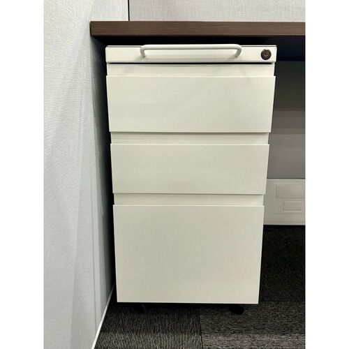 Compose Workstation (8'D x 6'W x 50"H) - Thumbnail 5