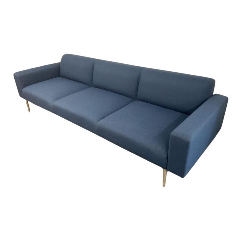 Metrum Sofa - Image 1