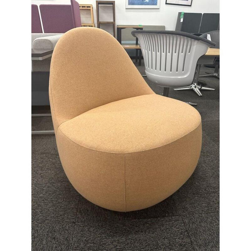 Mitt Lounge Chair - Thumbnail 2