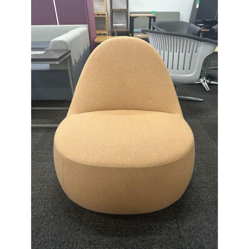 Mitt Lounge Chair - Thumbnail 3