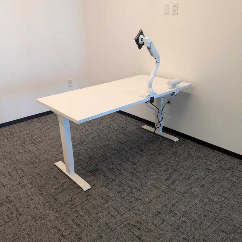Height-Adjustable Table - Thumbnail 2