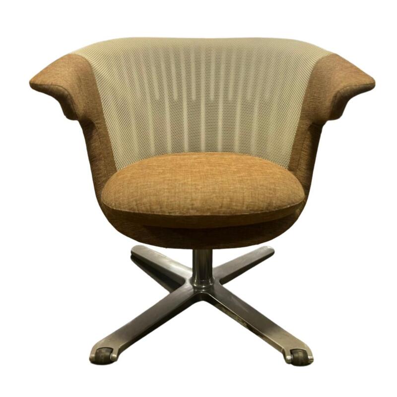 i2i Swivel Guest Chair