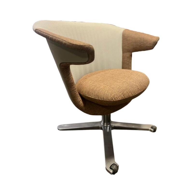 i2i Swivel Guest Chair - Thumbnail 2