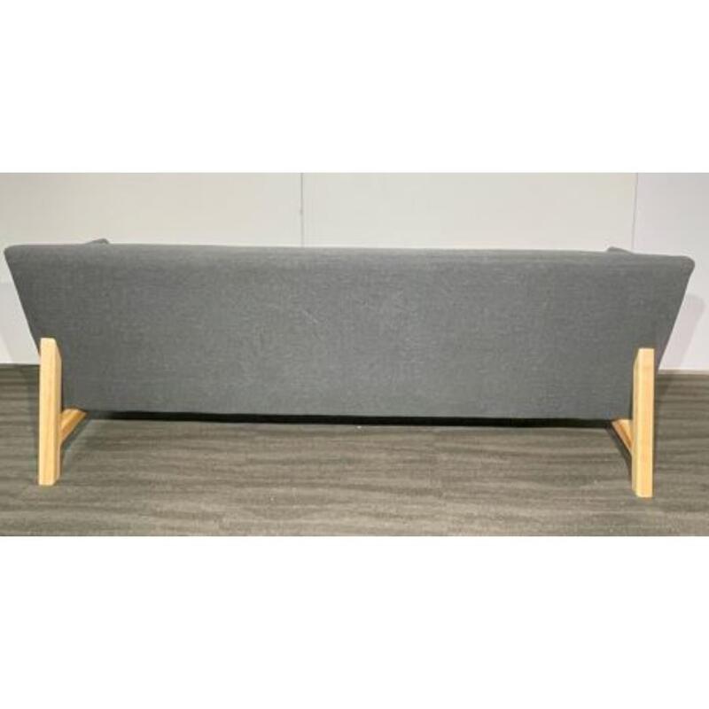 Astrid Sofa - Thumbnail 3