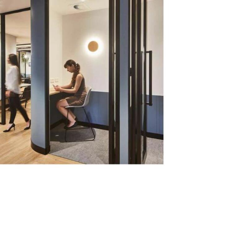 1P phone pod - Image 1