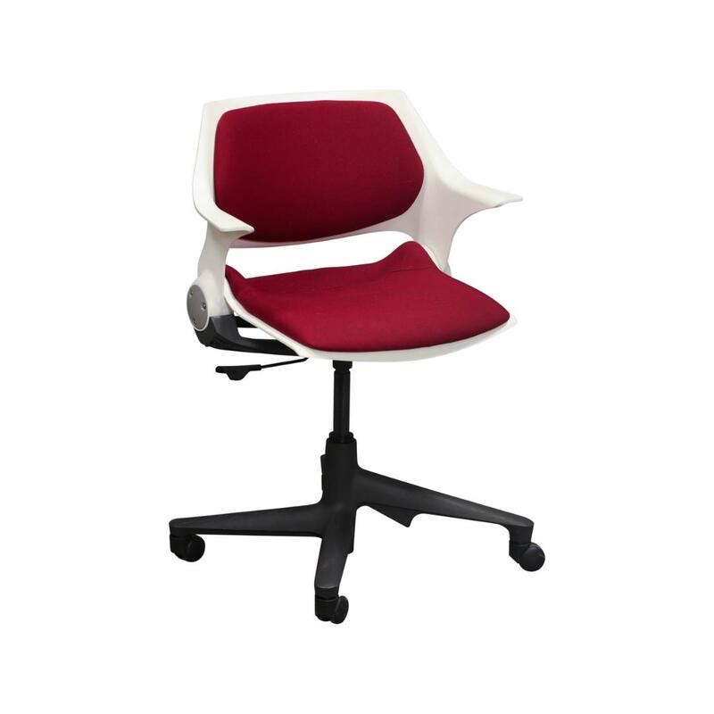Vecta Used Nesting Chair with Arms, Red and White - Image 1