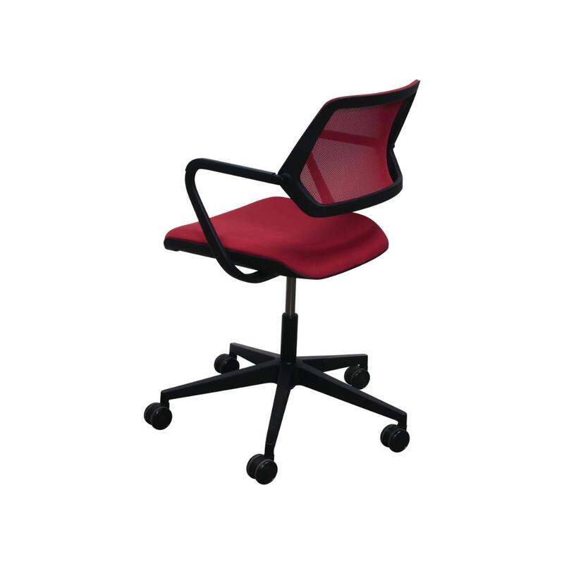 QiVi Used Mesh Conference Chair, Red - Thumbnail 3