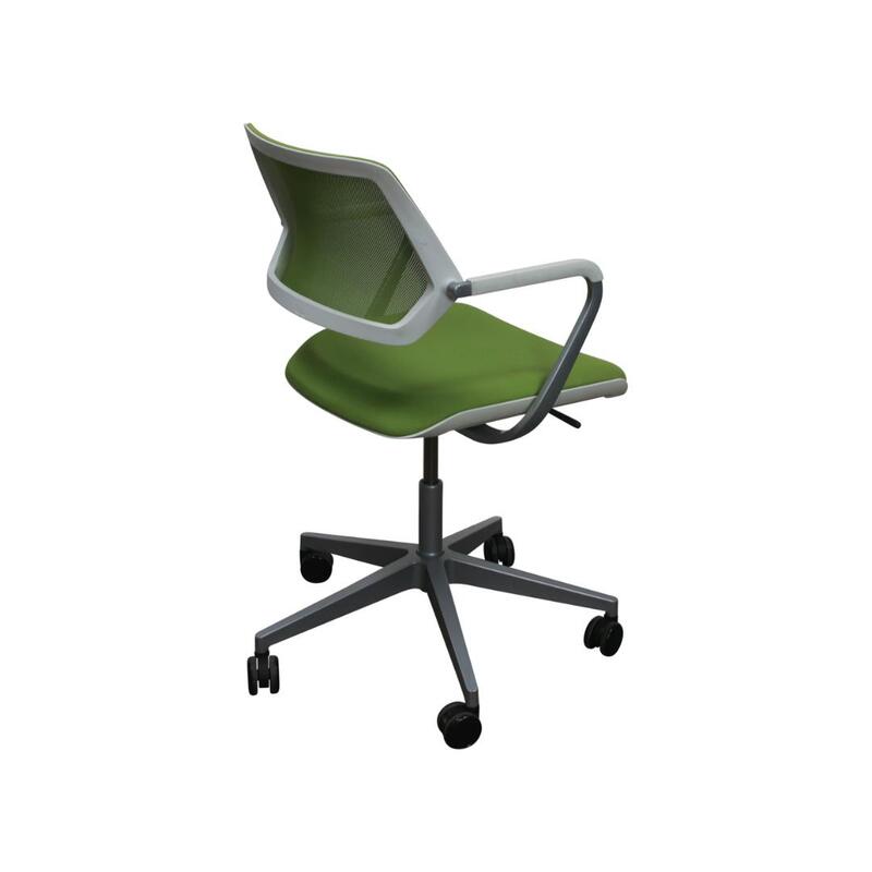 QiVi Used Mesh Conference Chair, Green - Thumbnail 2