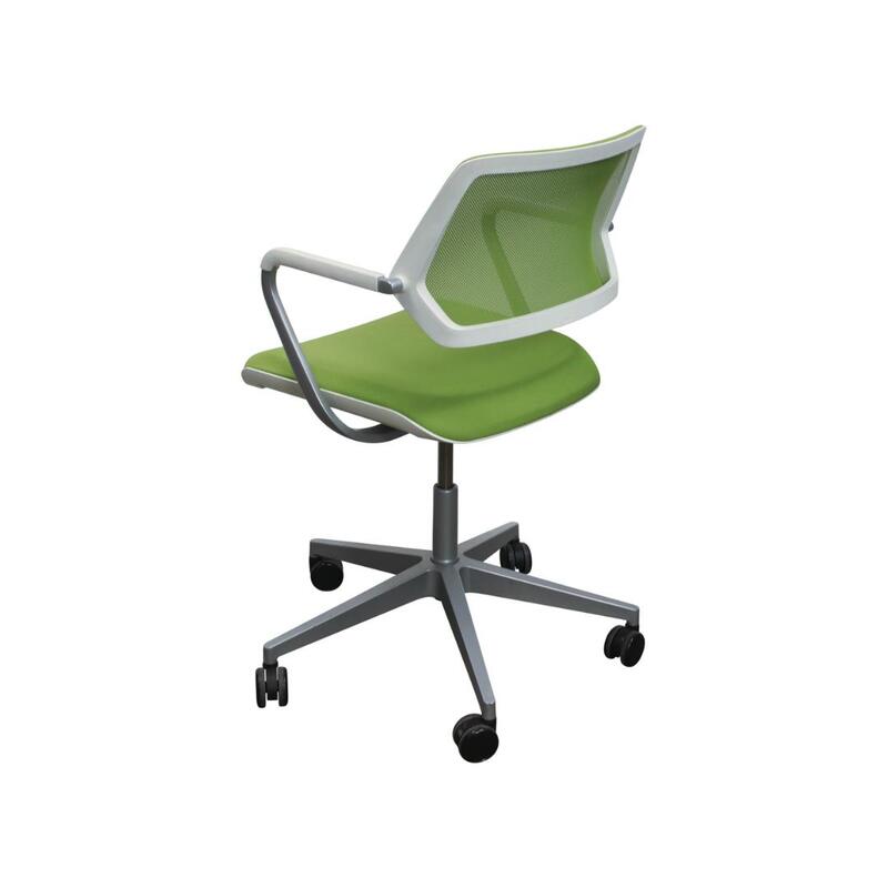 QiVi Used Mesh Conference Chair, Green - Thumbnail 3