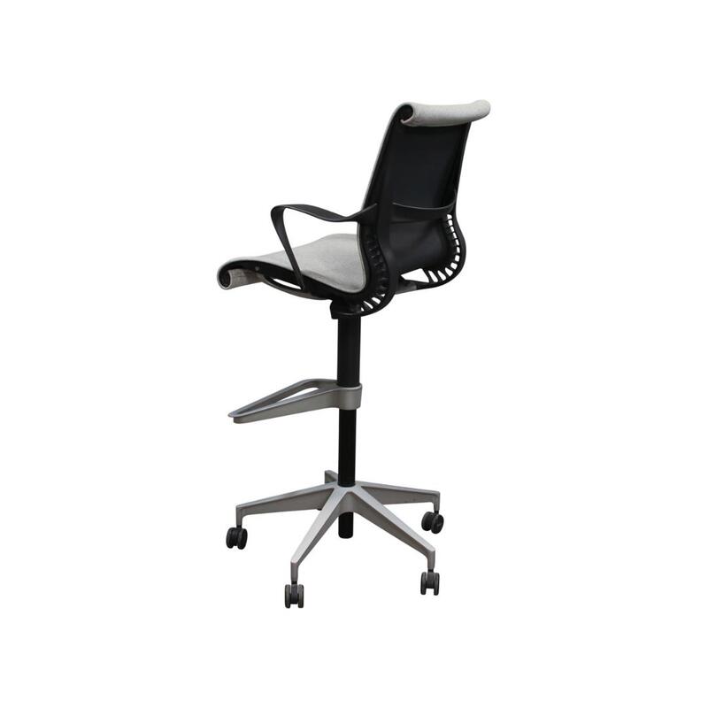 Setu Used Stool w Aluminum Base, Light Gray - Thumbnail 4