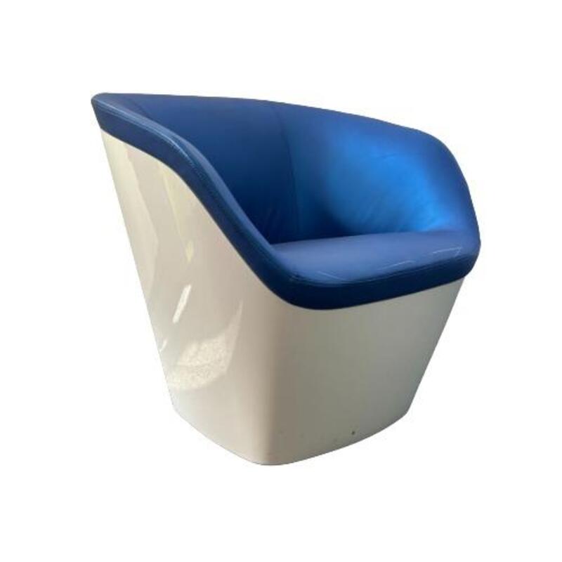 Davis Soft Swivel Lounge Chair (Blue/White) - Image 1