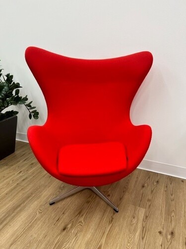 'Egg' Lounge Chair - Thumbnail 2