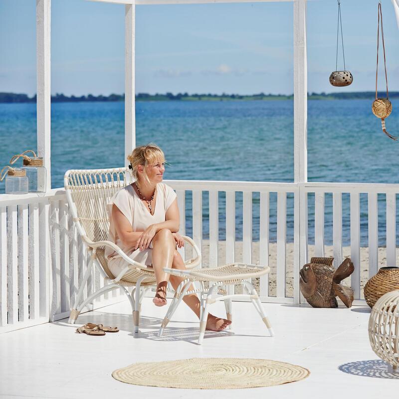 Monet Chair Exterior w/Footstool - Thumbnail 4