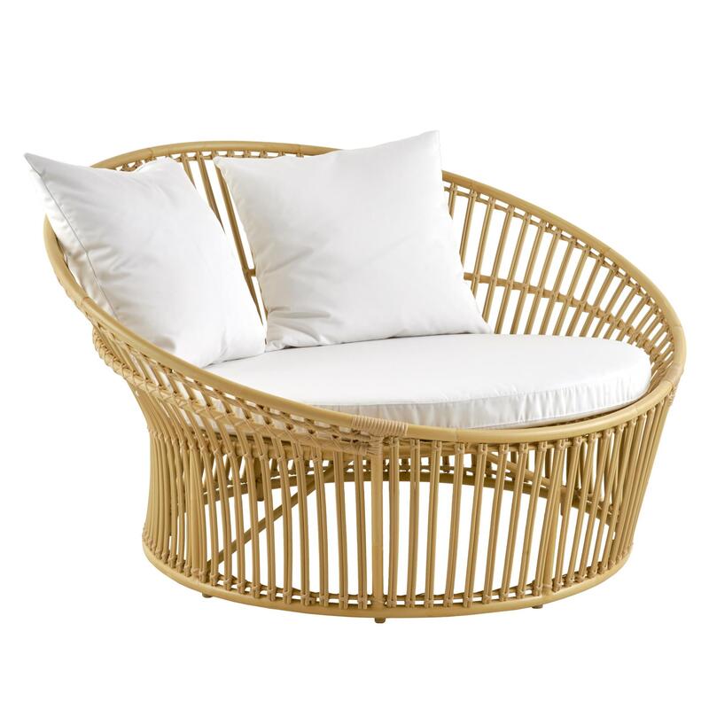 Olympia Nest Exterior w/Seat and Back Cushion - Image 1