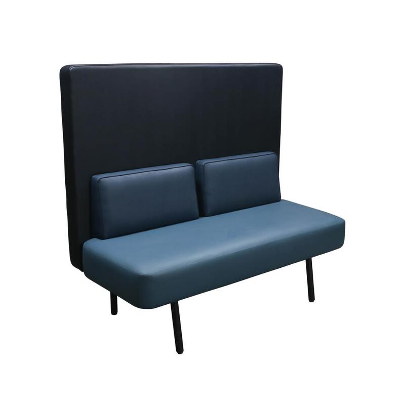 Used Single Bench w Privacy Back - Image 1