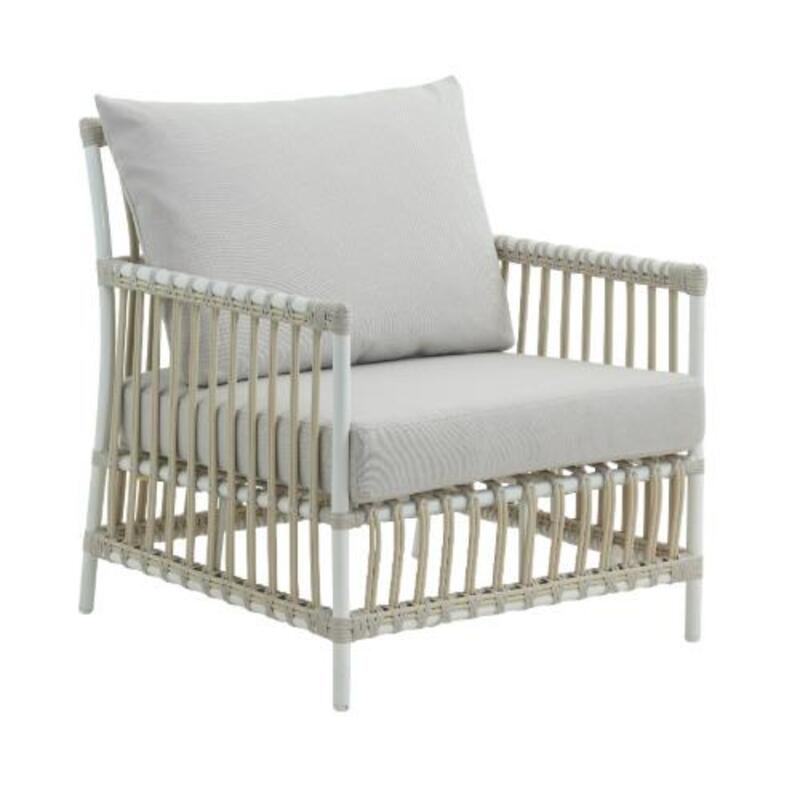 Caroline Lounge Chair Exterior w/Seat and Back Cushion - Image 1