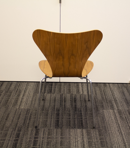 Fritz Hansen 'Series 7' Guest Chair  - Thumbnail 5