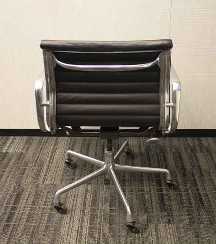 'Eames' Aluminum Group Management Chair, Leather - Thumbnail 4