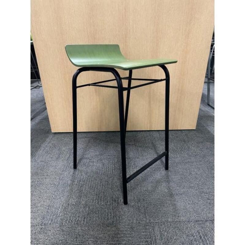 Allermuir Scoop Low Counter Height Stool (Green/Black) - Thumbnail 2