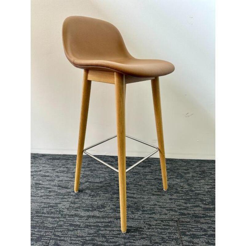 Muuto Fiber Bar Height Stool Base with Backrest (Cognac/Oak) - Thumbnail 2