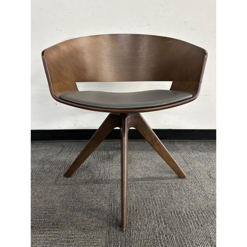 Andreu World Ronda Armchair - Thumbnail 3