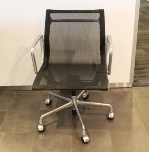 'Eames' Aluminum Group Management Chair, Mesh - Thumbnail 2