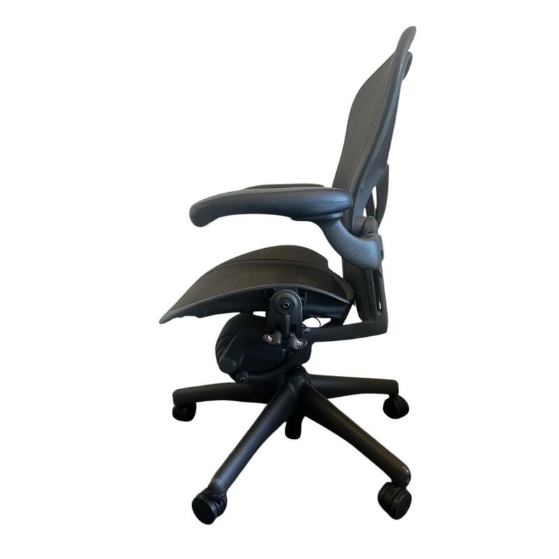 Aeron Posture Fit Task Chair Size B - Thumbnail 4