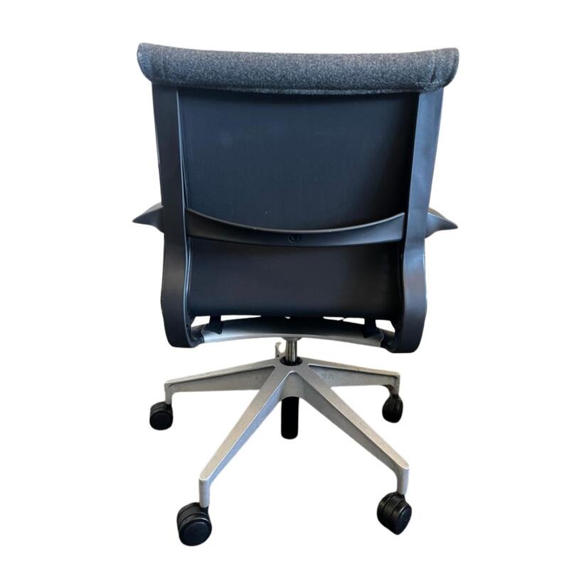 Setu Felt Chair - Thumbnail 3