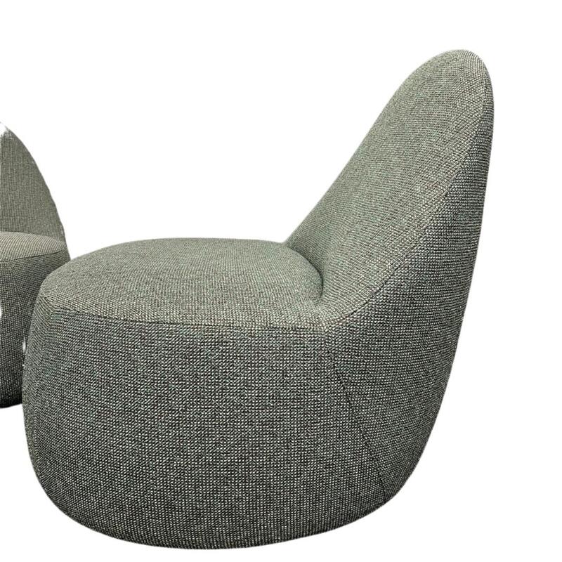 Mitt Chair - Thumbnail 3