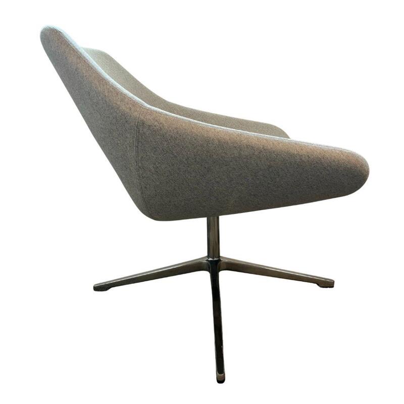 Open Lounge Chair - Thumbnail 5