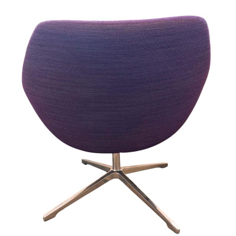 Open Lounge Chair - Thumbnail 3